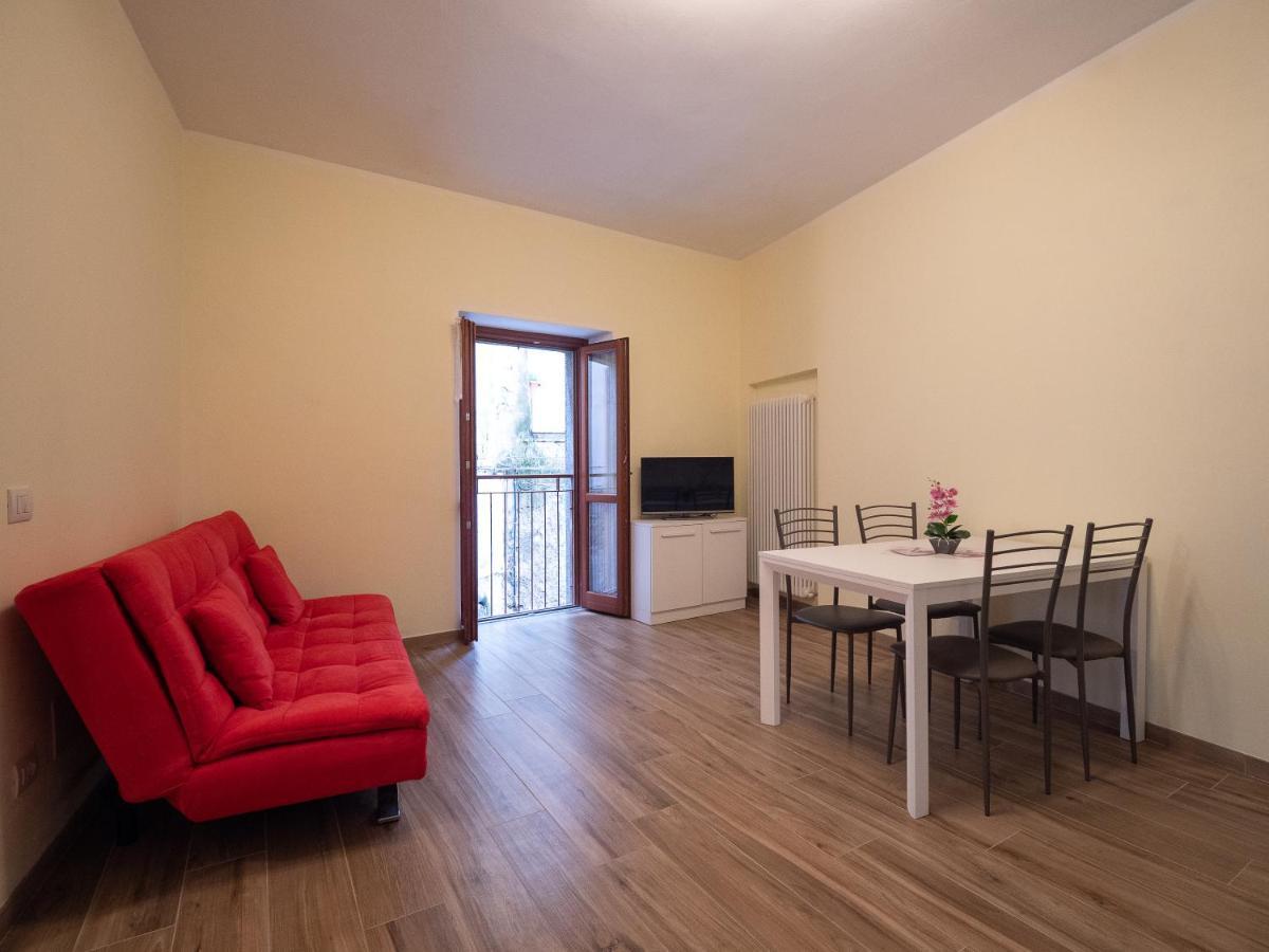 Camelia House Apartment Bellano Bagian luar foto