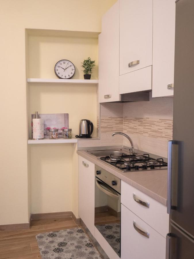 Camelia House Apartment Bellano Bagian luar foto